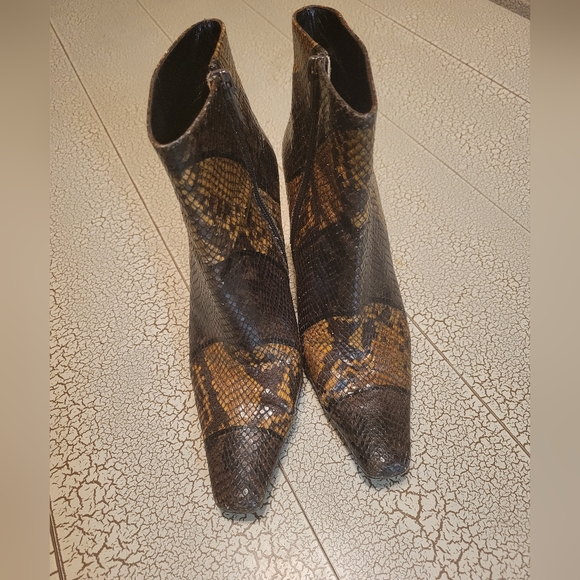 Via Spiga Snake Print Ankle Booties - Picture 2 of 6